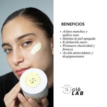 MASCARILLA ACLARANTE DE UCHUVA & UVA URSI